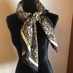Leopard print scarf BEAUTIFUL ❤️❤️❤️
